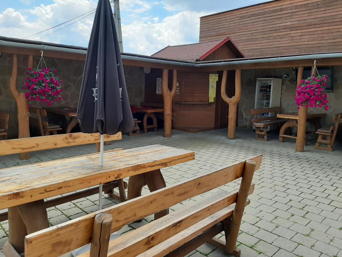 Restaurant And Pension Stenly Spissky Stvrtok エクステリア 写真